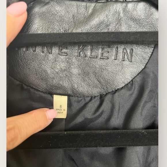Ann Klein perforated asymmetrical black leather jacket size 8, NWOT - Picture 6 of 10